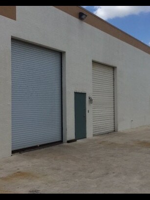 More Photos Of 1614-1638 Latham Rd, West Palm Beach Warehouse For Lease