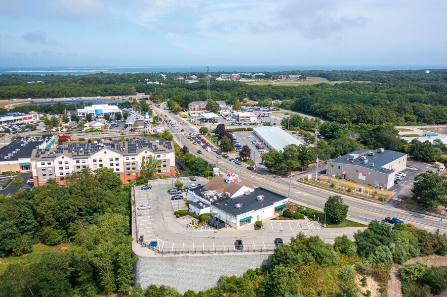 More Photos Of 47-53 Long Pond Rd, Plymouth Restaurant For Lease