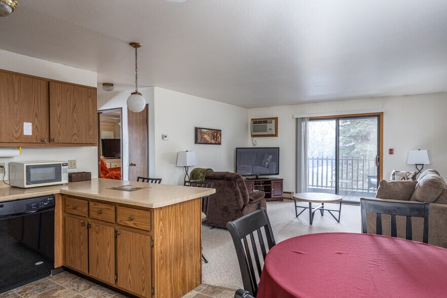 More Photos Of 205-235 W Calumet St, Appleton Apartments For Sale