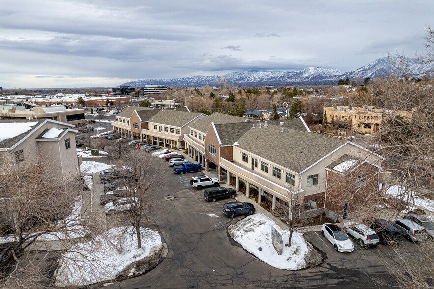 More Photos Of 7390 Creek Rd, Sandy Office For Sale