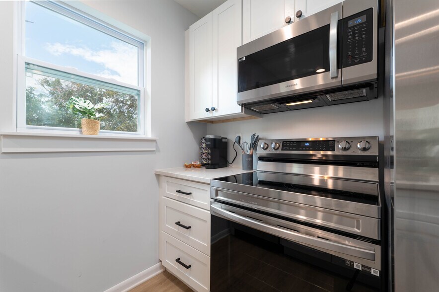 More Photos Of 404 Margaret St, Neptune Beach Multifamily For Sale