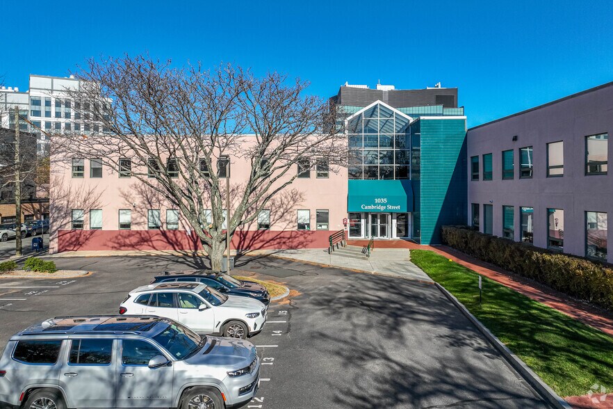 More Photos Of 1035 Cambridge St, Cambridge Coworking Space