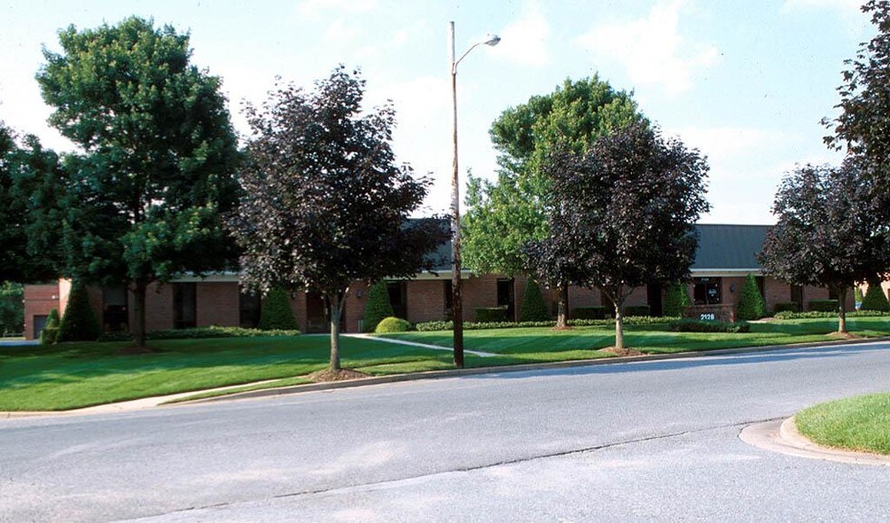 More Photos Of 2128 Espey Ct, Crofton Office For Lease