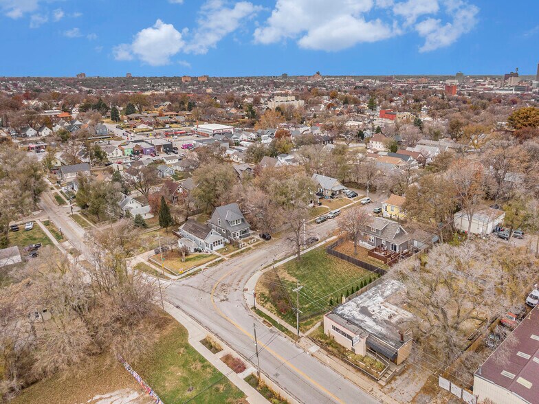 More Photos Of 1008 Bancroft St, Omaha General Retail For Sale