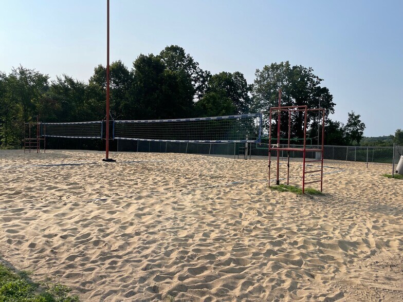 More Photos Of 2002 Midway Rd, Menomonie Restaurant For Sale