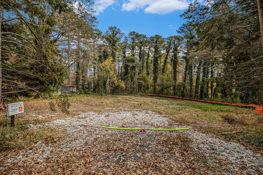 More Photos Of 883 Mountain View Dr, Stone Mountain Land For Sale