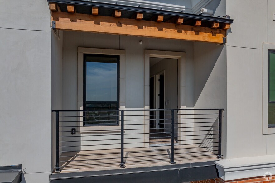 More Photos Of 10899 S Hausman Rd, San Antonio Apartments For Sale
