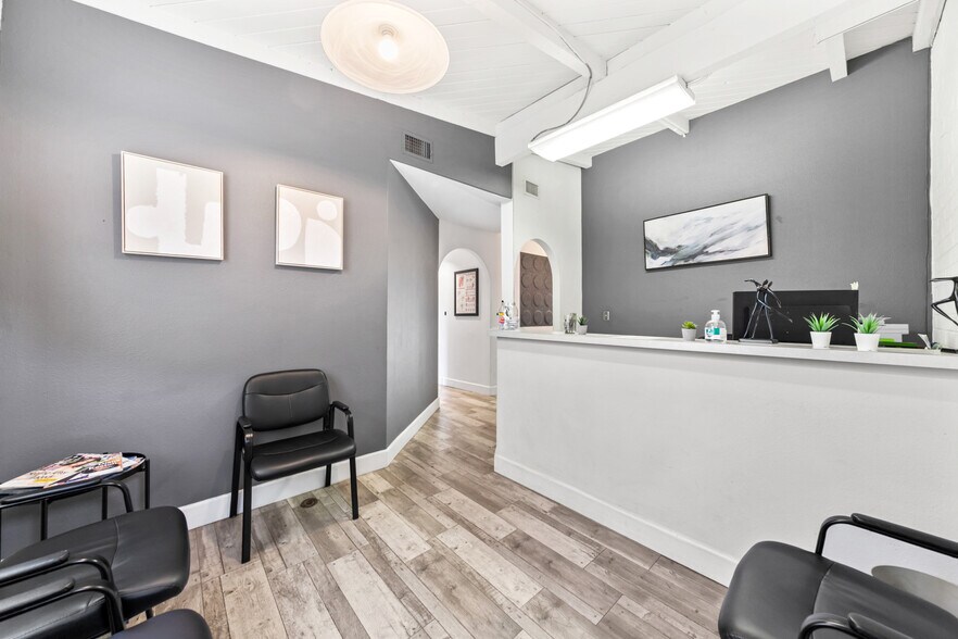 More Photos Of 1714 17th St, Santa Monica Medical For Lease