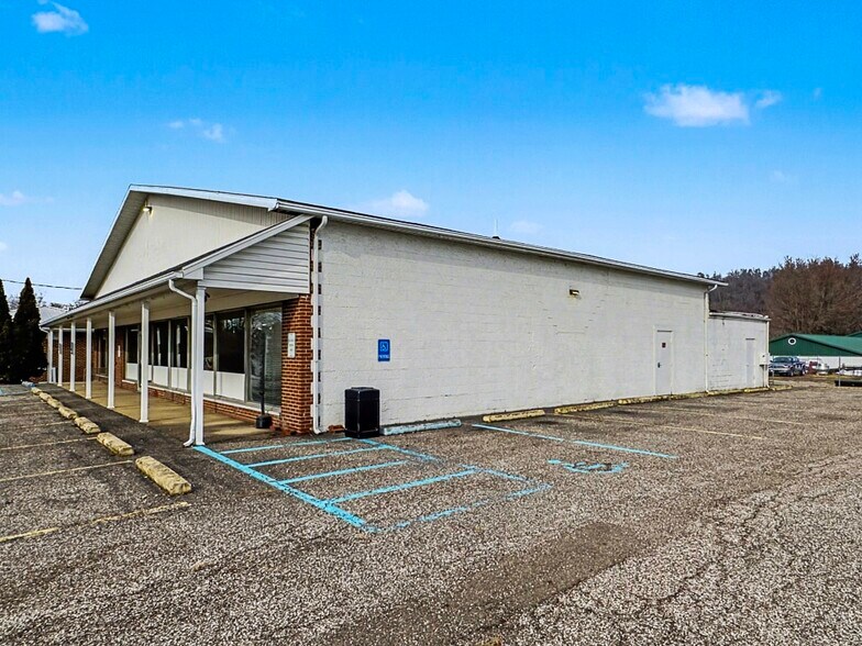 More Photos Of 2906 Washington Blvd, Belpre Medical For Sale