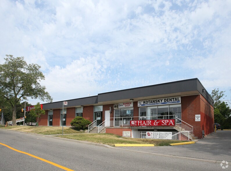 More Photos Of 305 Port Union Rd, Toronto Storefront Retail Office For Lease