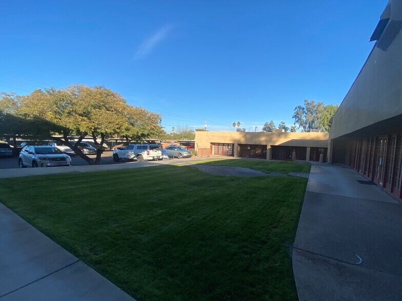 More Photos Of 2990 E Northern Ave, Phoenix Medical For Lease