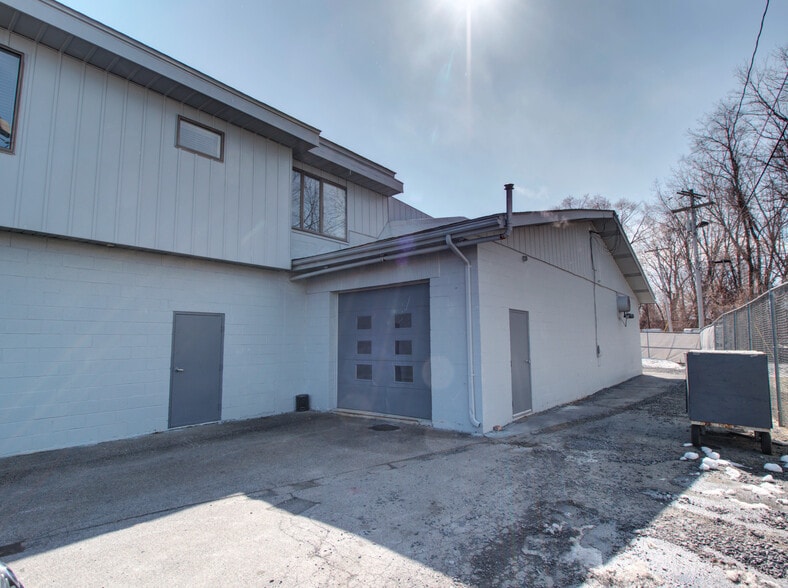 More Photos Of 56 Clarendon Ave, Kingston Warehouse For Sale