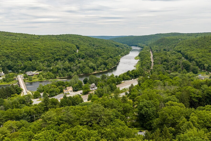 More Photos Of 696 PA-590, Lackawaxen Multifamily For Sale
