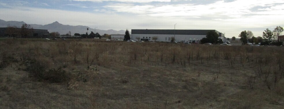 More Photos Of 2300 Bert Dr, Hollister Land For Lease