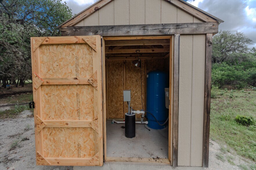 More Photos Of 7802 Ranch Road 1051, Uvalde Land For Sale