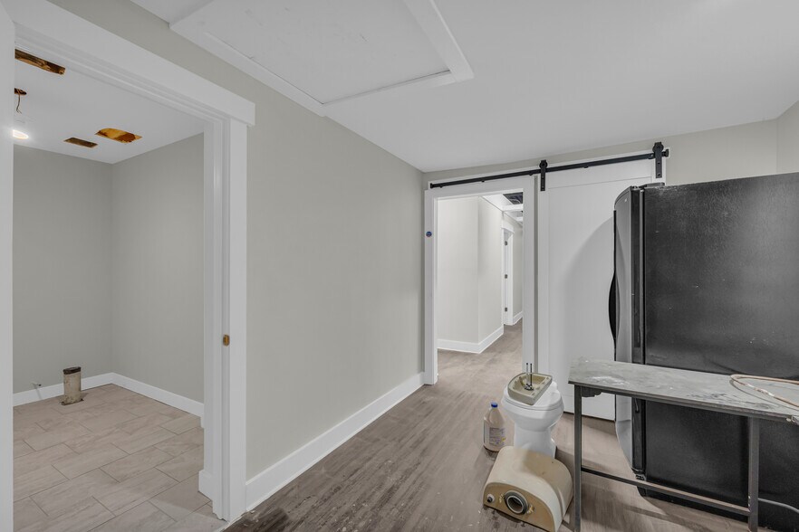 More Photos Of 399 S Elm St, Commerce Storefront For Sale