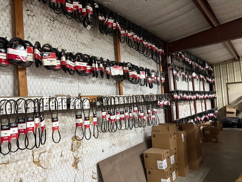 More Photos Of 601 W Lacy St, Palestine General Retail For Sale