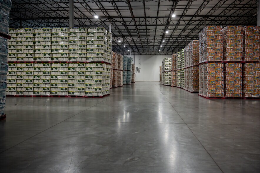 More Photos Of 200 Masters Blvd, Anderson Manufacturing For Lease