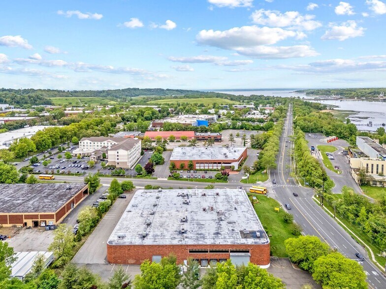 More Photos Of 2 Harbor Park Dr, Port Washington Light Manufacturing For Lease