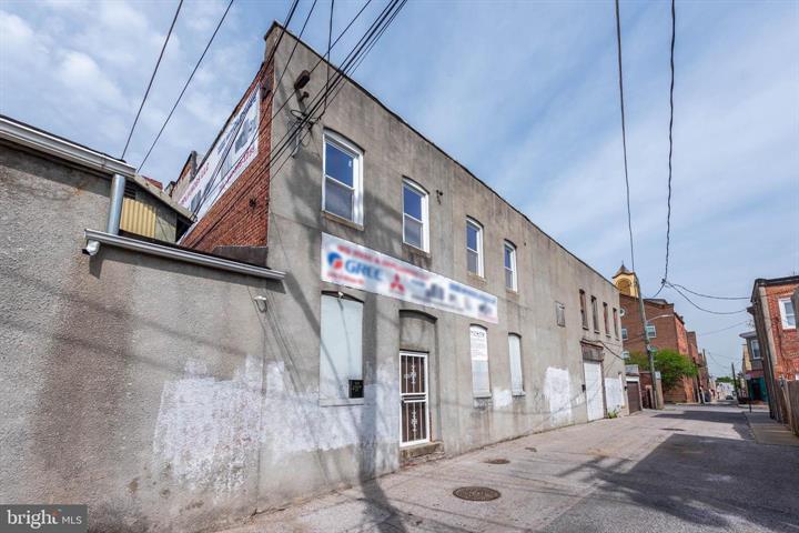 More Photos Of 242 S Dean St, Baltimore Warehouse For Lease