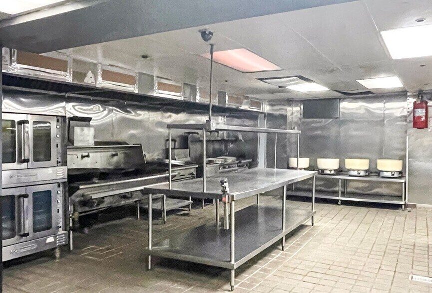 More Photos Of 419 Park Ave S, New York Office For Lease