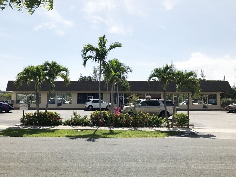 More Photos Of 2301 SE 2nd St, Boynton Beach Medical For Sale