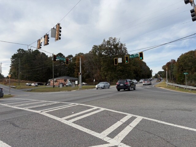 More Photos Of 4450 Rockmart Rd SE, Silver Creek Storefront For Sale