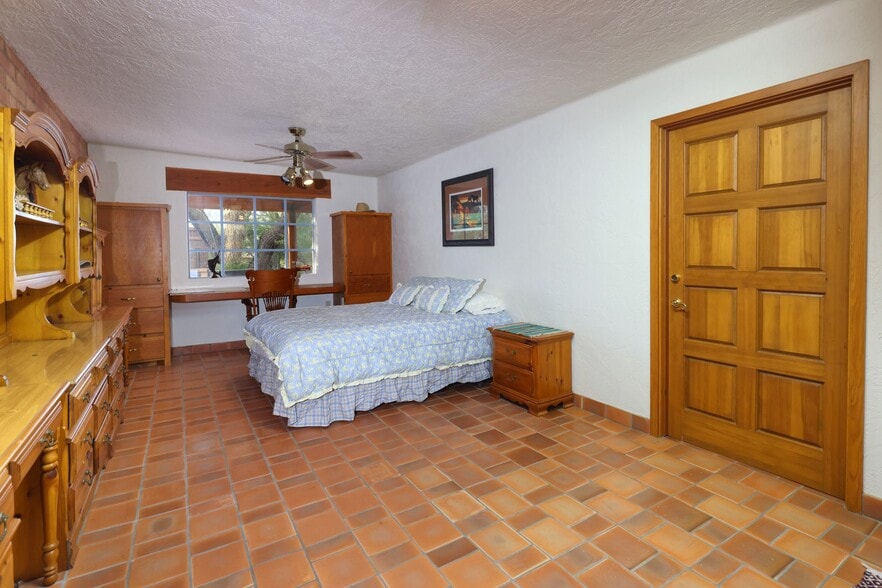 More Photos Of 13105 E Placita Las Avenas, Tucson Horse Stables For Sale