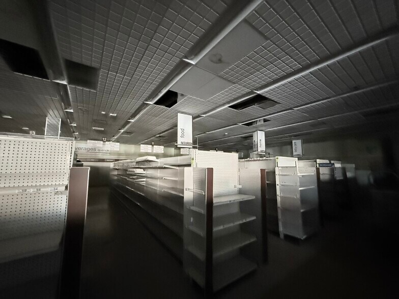 More Photos Of 350 Niagara St, Buffalo Drugstore For Lease