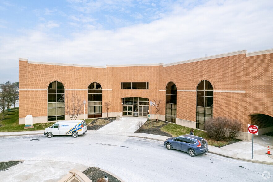 Primary Photo Of 240 Cetronia Rd, Allentown Unknown For Lease