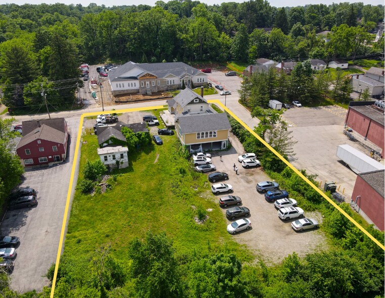 More Photos Of 7840 Camargo Rd, Cincinnati General Retail For Sale