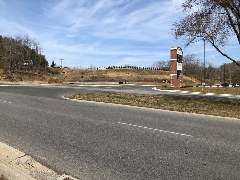 More Photos Of 1701 Tyler Ave, Radford Land For Sale