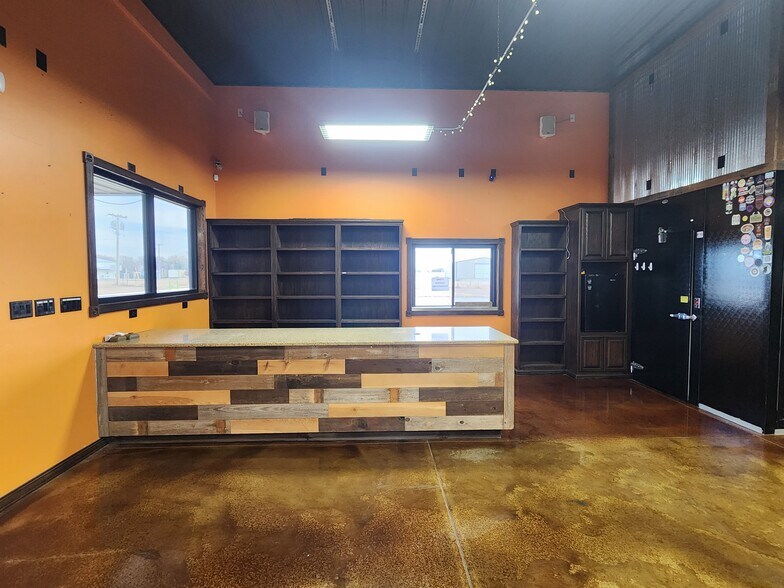More Photos Of 2250 US Highway 40, Russell Flex For Sale