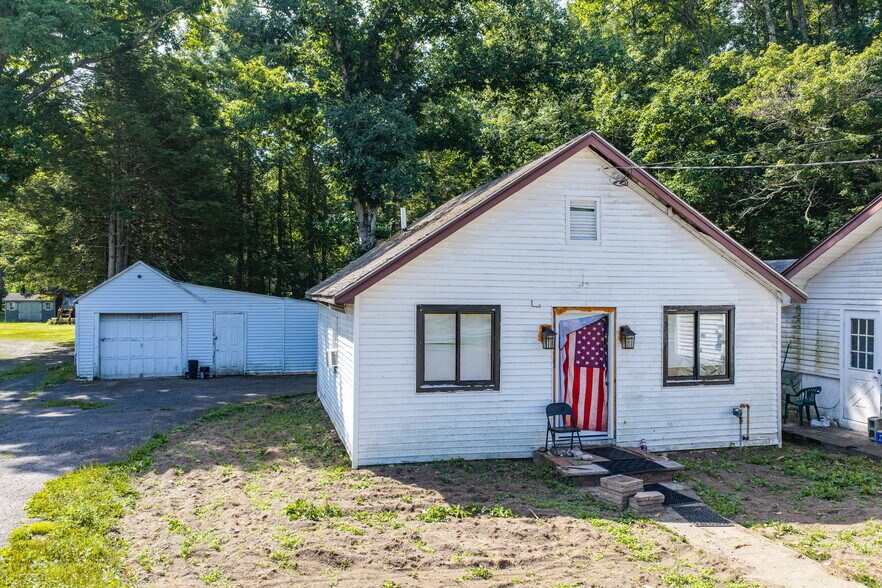 More Photos Of 7 Decker Ln, Port Jervis Multifamily For Sale