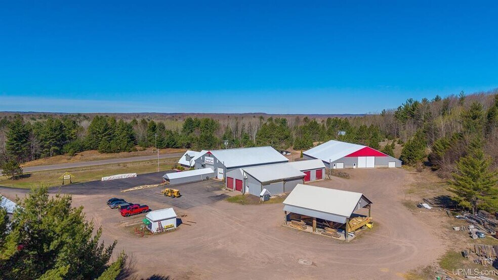 More Photos Of 9465 US Highway 41 S, Skandia Flex For Sale