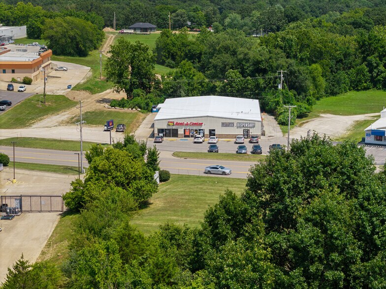 More Photos Of 1812 S Business 54, Eldon Bank For Sale