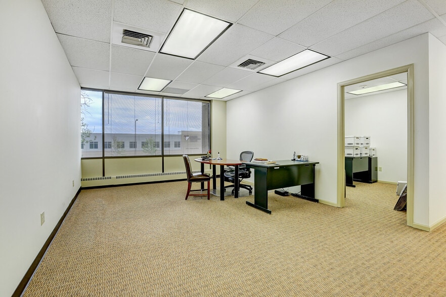 More Photos Of 215 S Wadsworth Blvd, Lakewood Medical For Lease