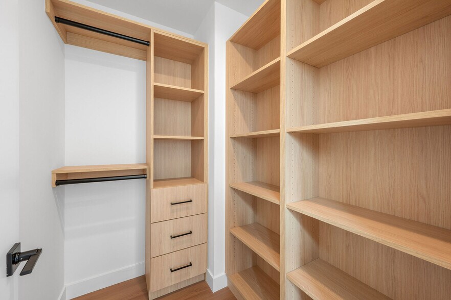 More Photos Of 726 Robinson St, Los Angeles Apartments For Sale