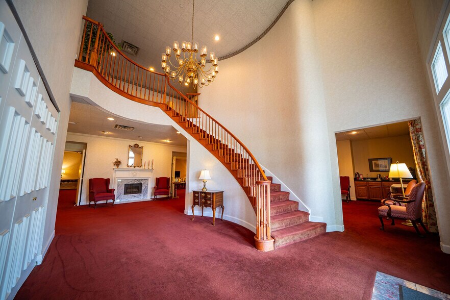 More Photos Of 2990 Bethel Rd, Columbus Funeral Home For Sale