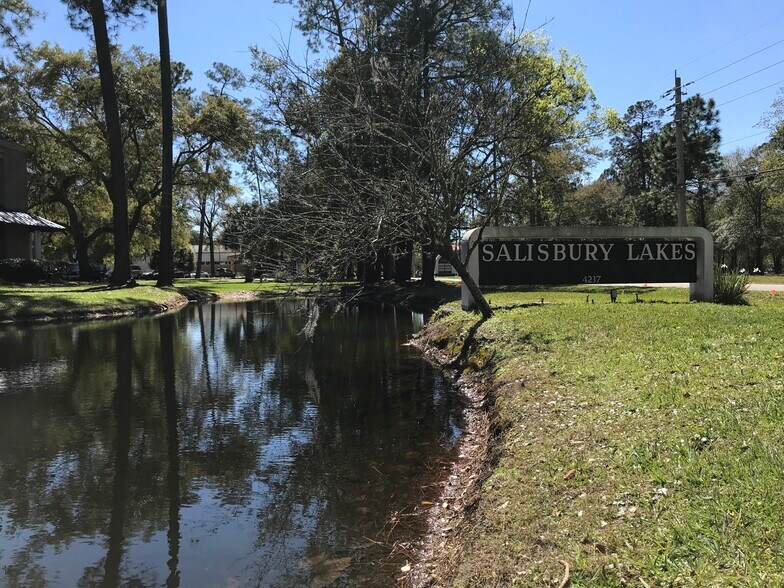 More Photos Of 4237 Salisbury Rd, Jacksonville Unknown For Lease