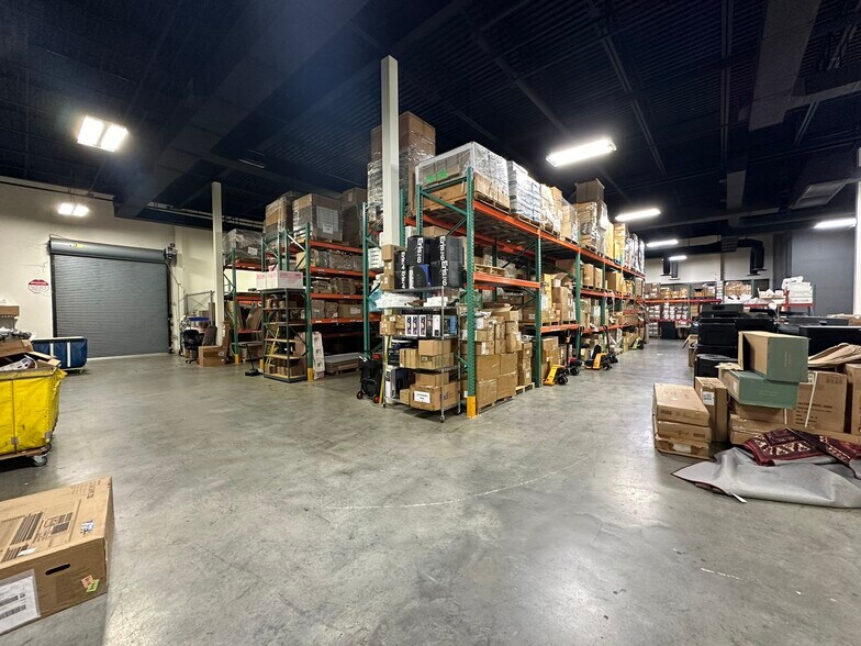 More Photos Of 18011 Grand Bay Ct, Baton Rouge Office For Lease