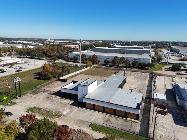 More Photos Of 14908 N I-45, Houston Industrial For Lease