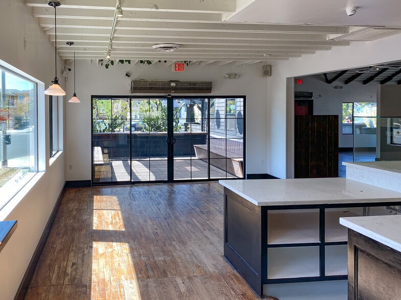 More Photos Of 1837 E 7th St, Long Beach Restaurant For Lease