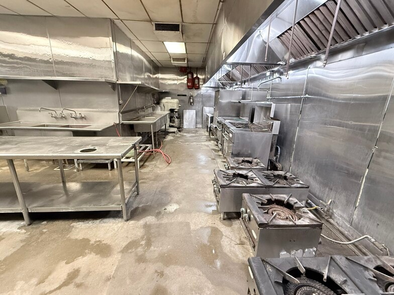 More Photos Of 2412 Lee Ave, South El Monte Warehouse For Lease