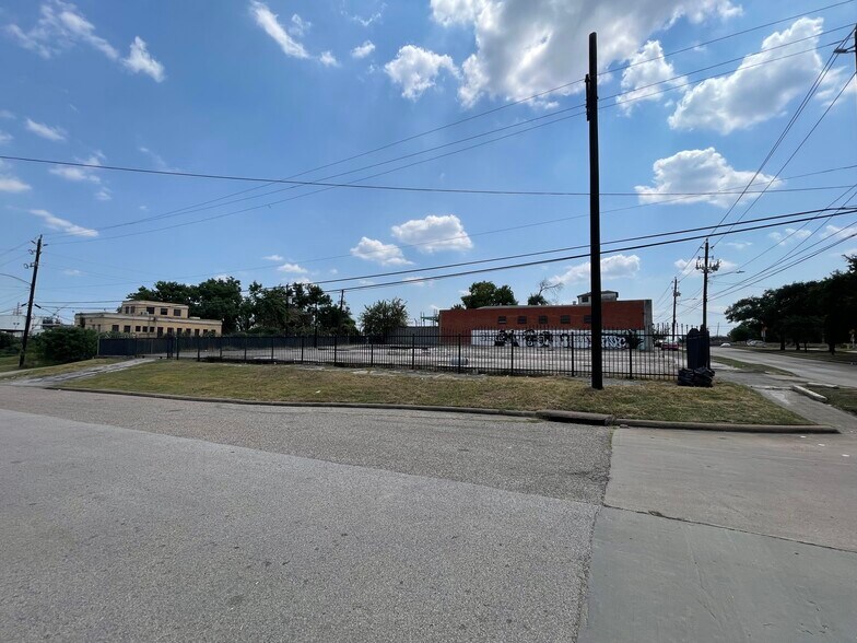 More Photos Of 507 Broadway St, Houston Land For Sale