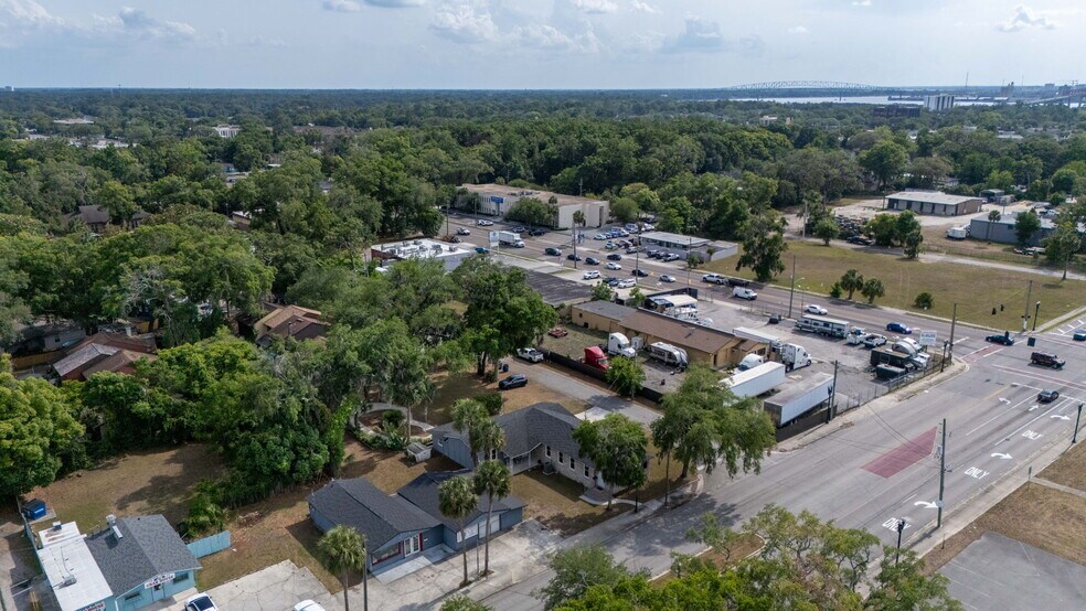 More Photos Of 6108 Arlington Rd, Jacksonville Office For Sale