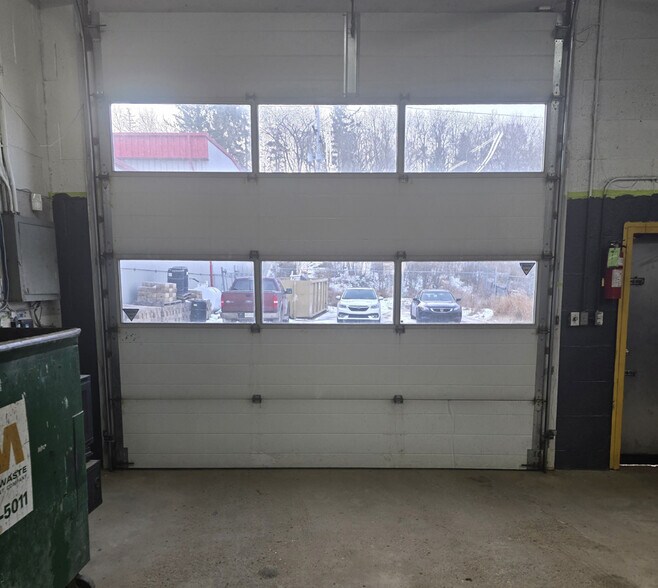 More Photos Of 233 17th St W, Prince Albert Auto Repair For Sale