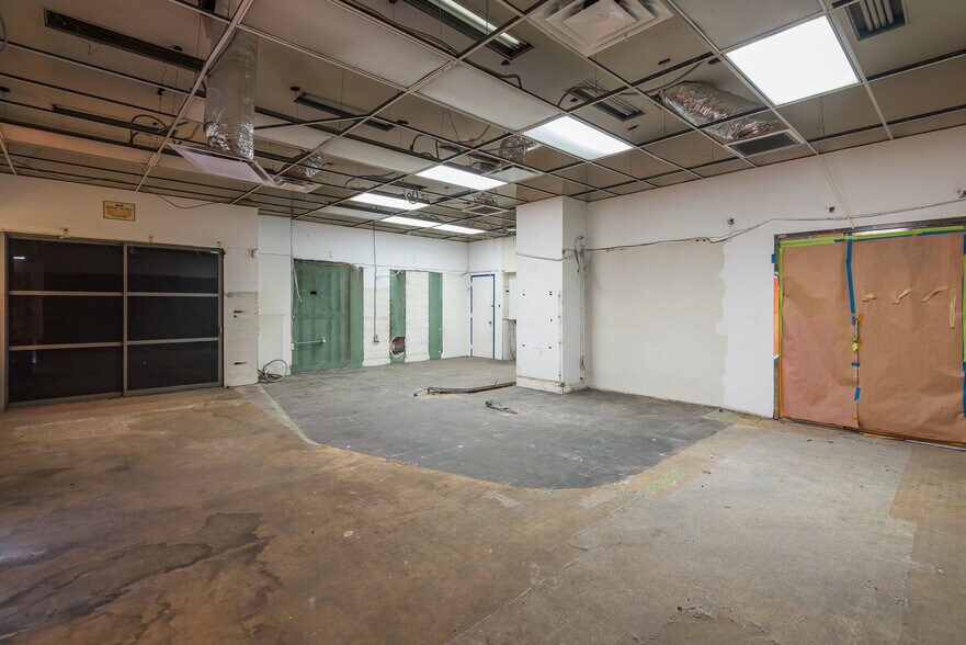 More Photos Of 6333 Wilshire Blvd, Los Angeles Medical For Lease
