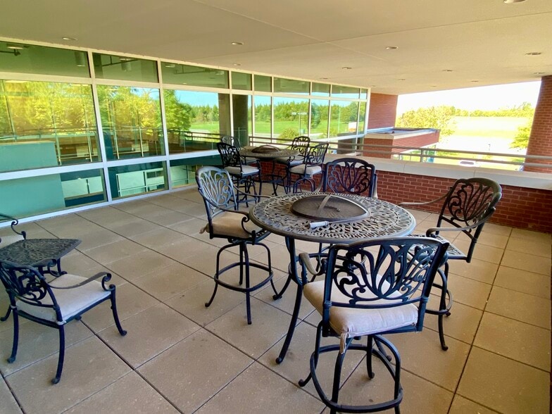 More Photos Of 10621 Gateway Blvd, Manassas Office For Lease