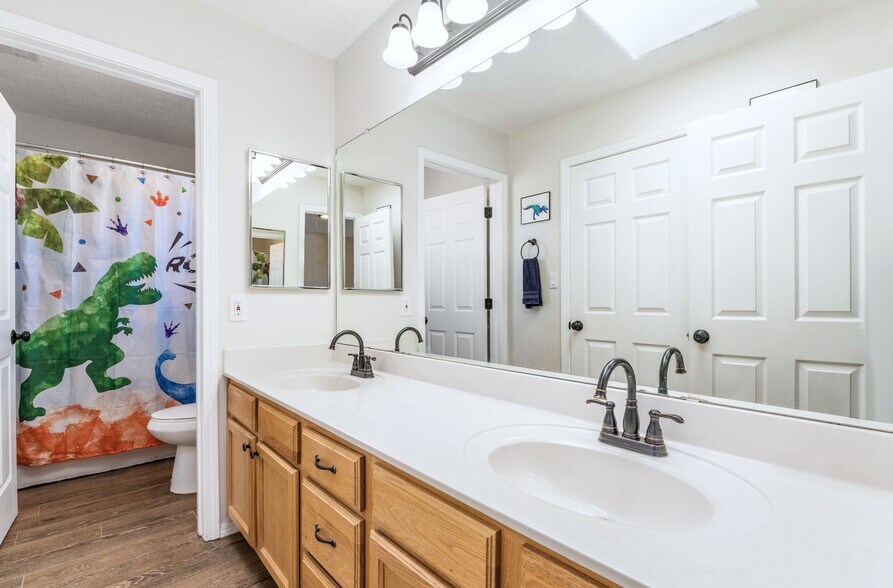 More Photos Of 200 Aldaba Cir NE, Rio Rancho Flex For Sale